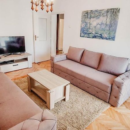 Apartment Bracovic - City Center Бар Екстер'єр фото