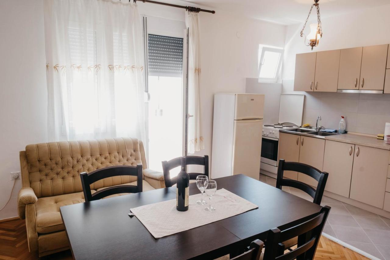 Apartment Bracovic - City Center Бар Екстер'єр фото