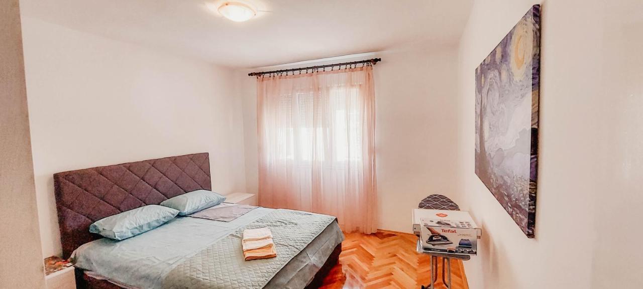 Apartment Bracovic - City Center Бар Екстер'єр фото